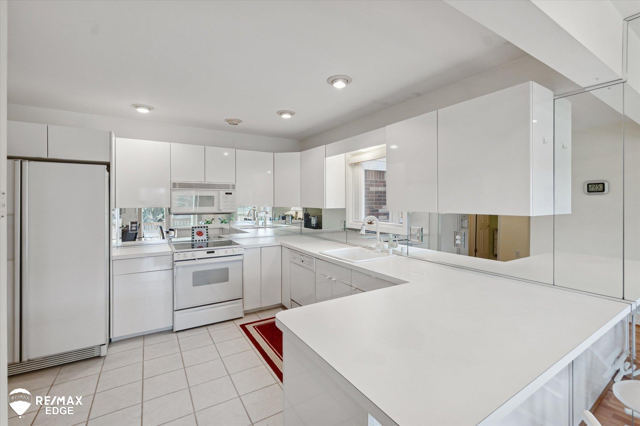 8492 Pepper Ridge Drive