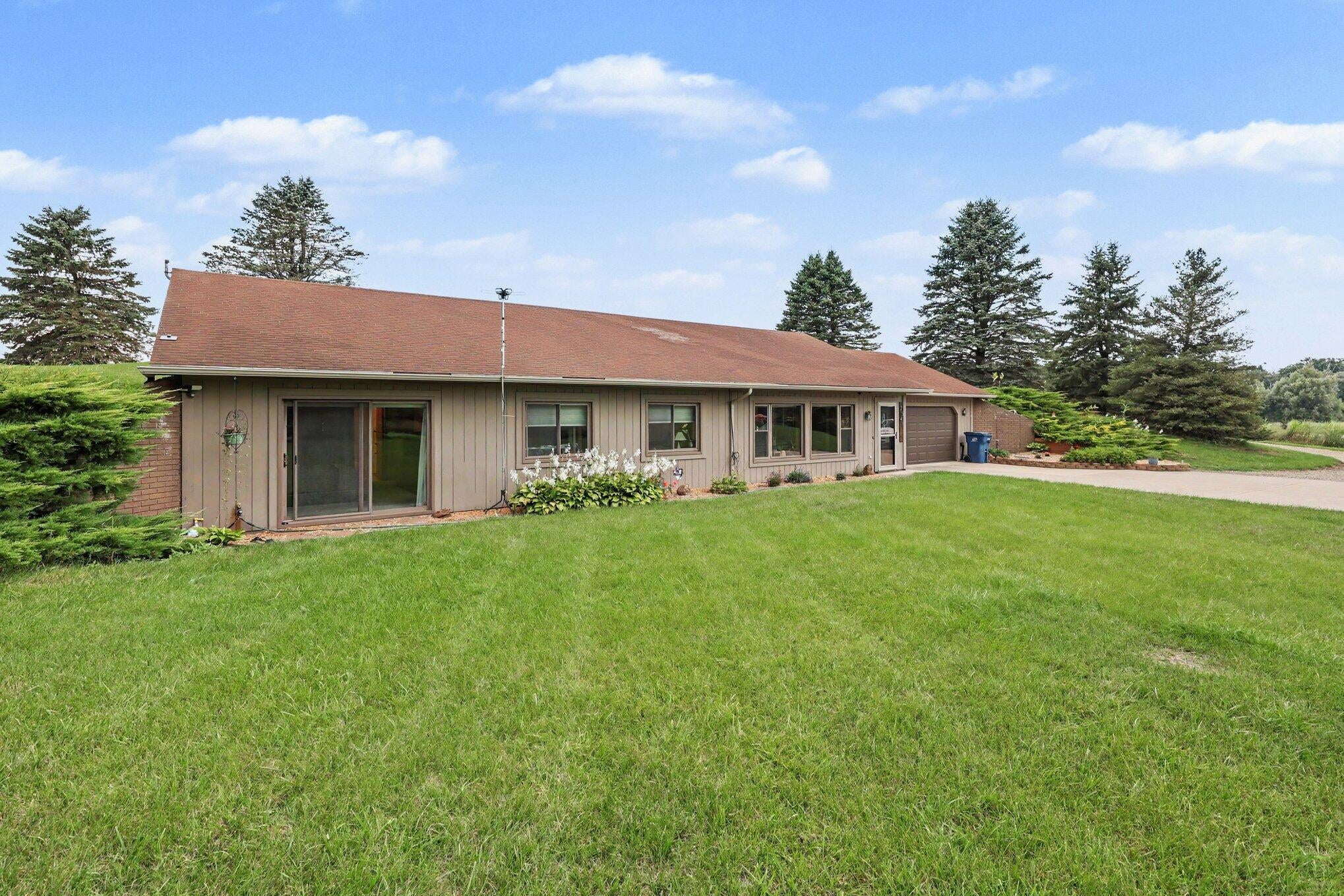 2541 Struthers Road