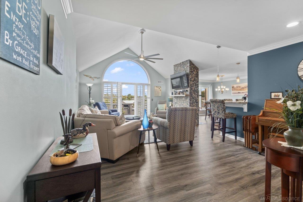 3432 Loon Lake Court