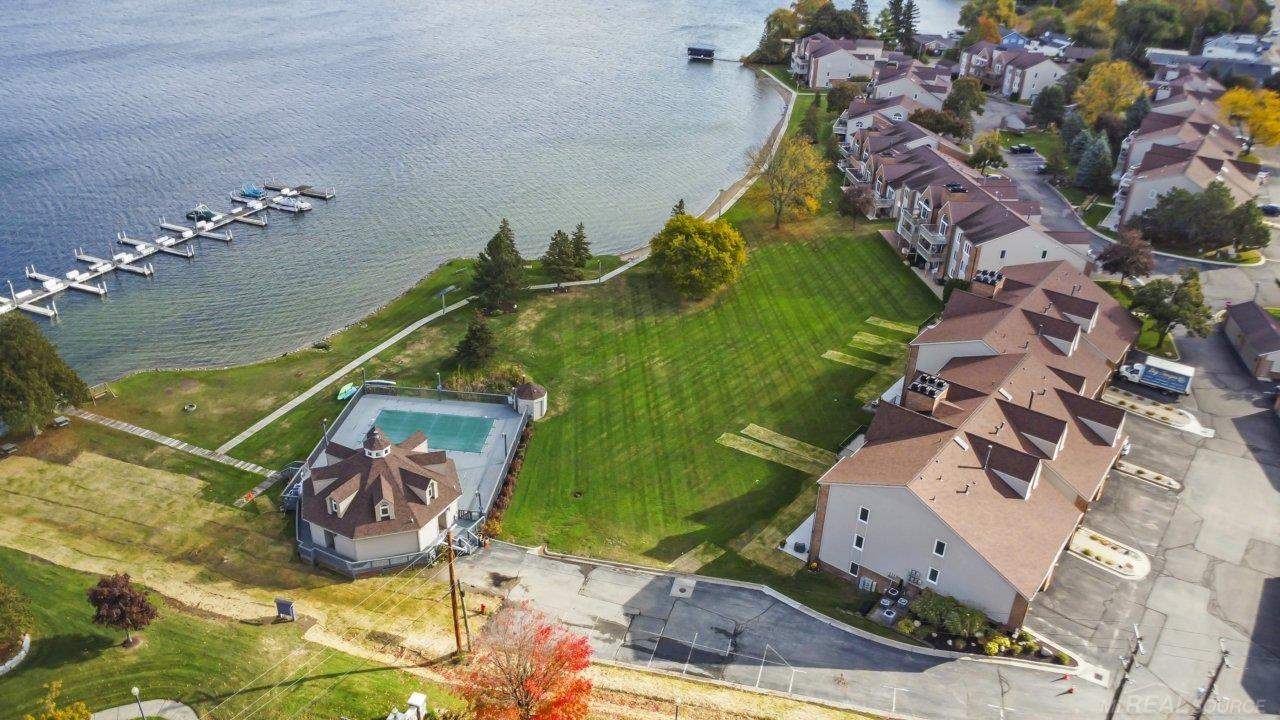 3432 Loon Lake Court