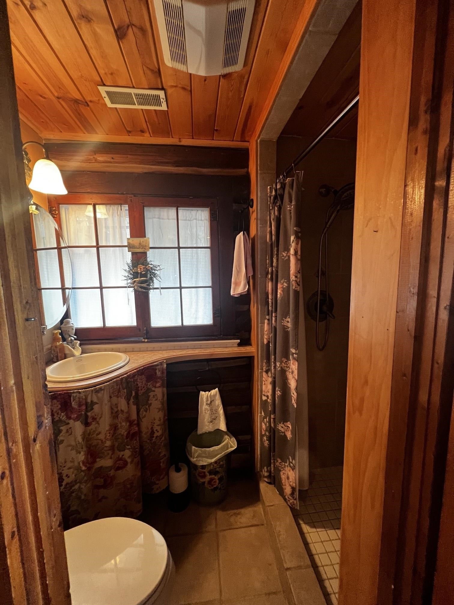 327 Sheridan Drive
