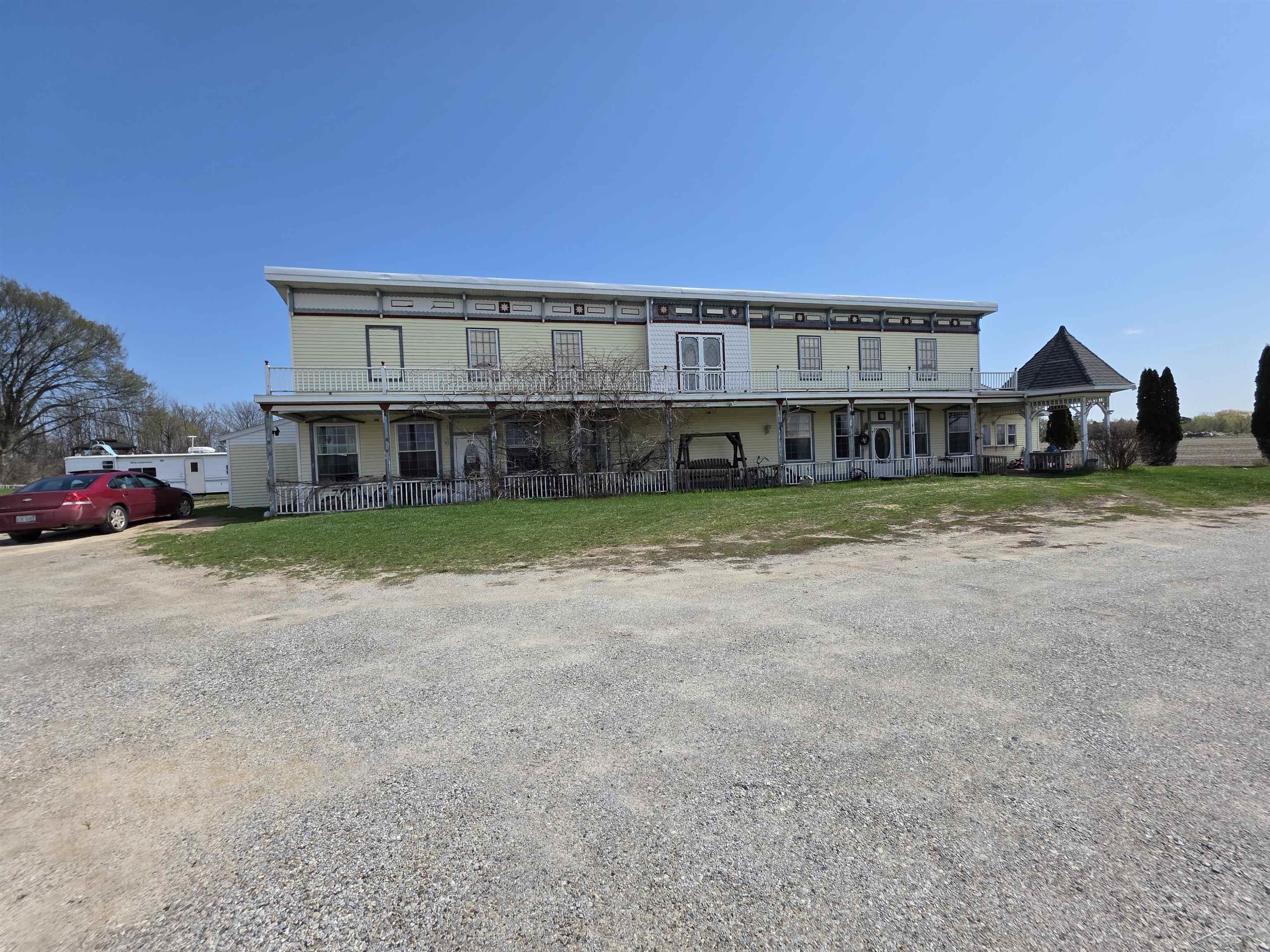 278 N Croswell Road