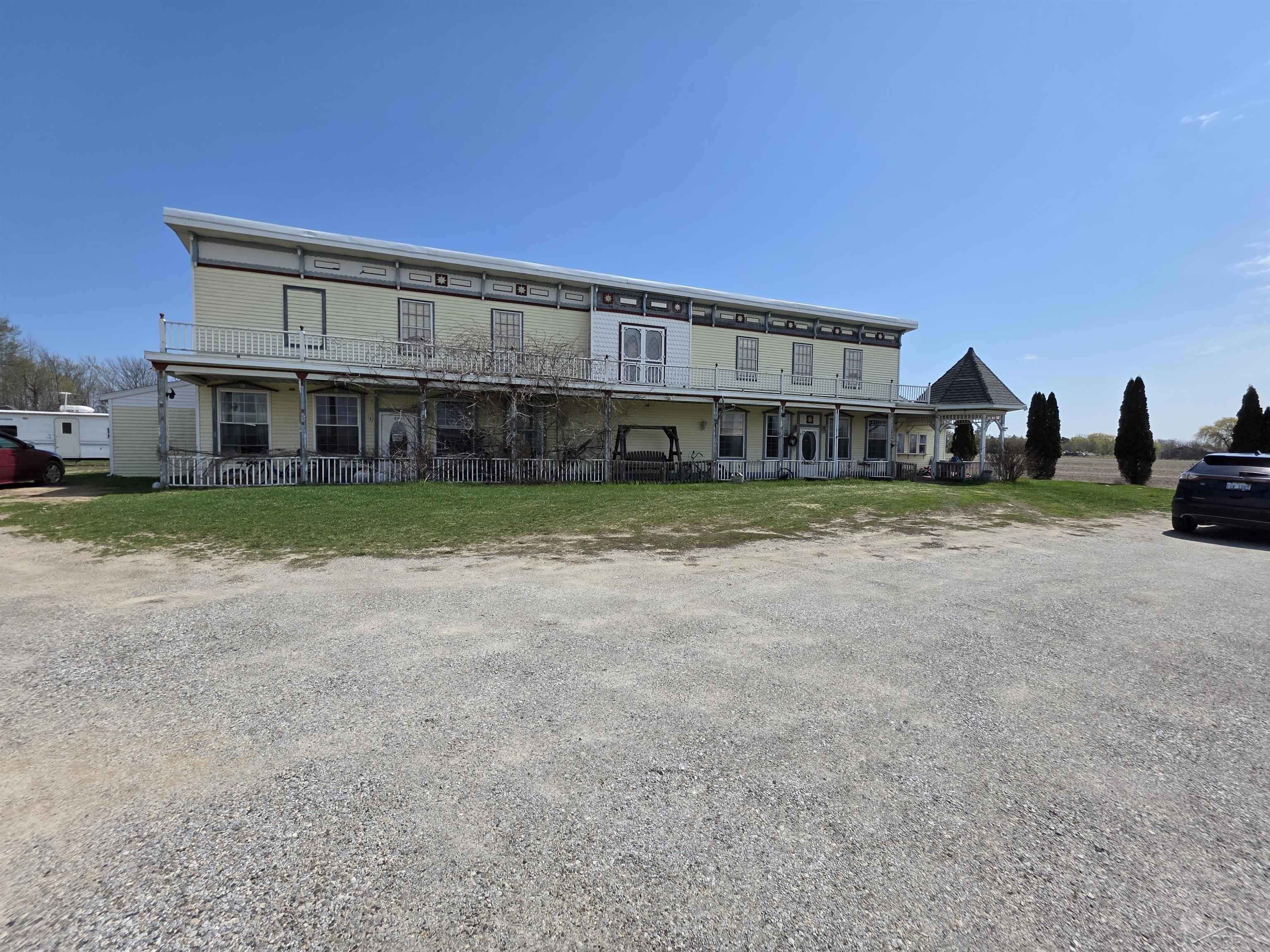 278 N Croswell Road