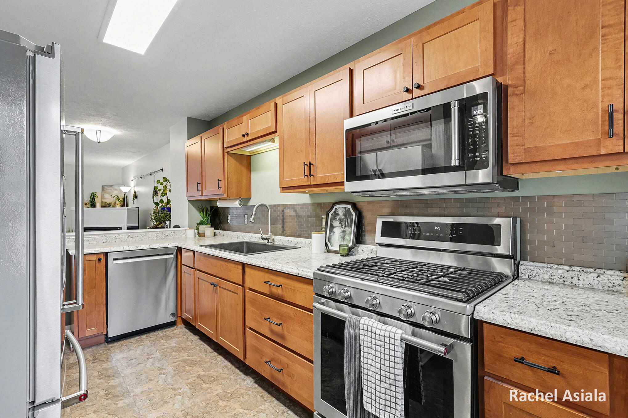 950 Ada Place Drive SE