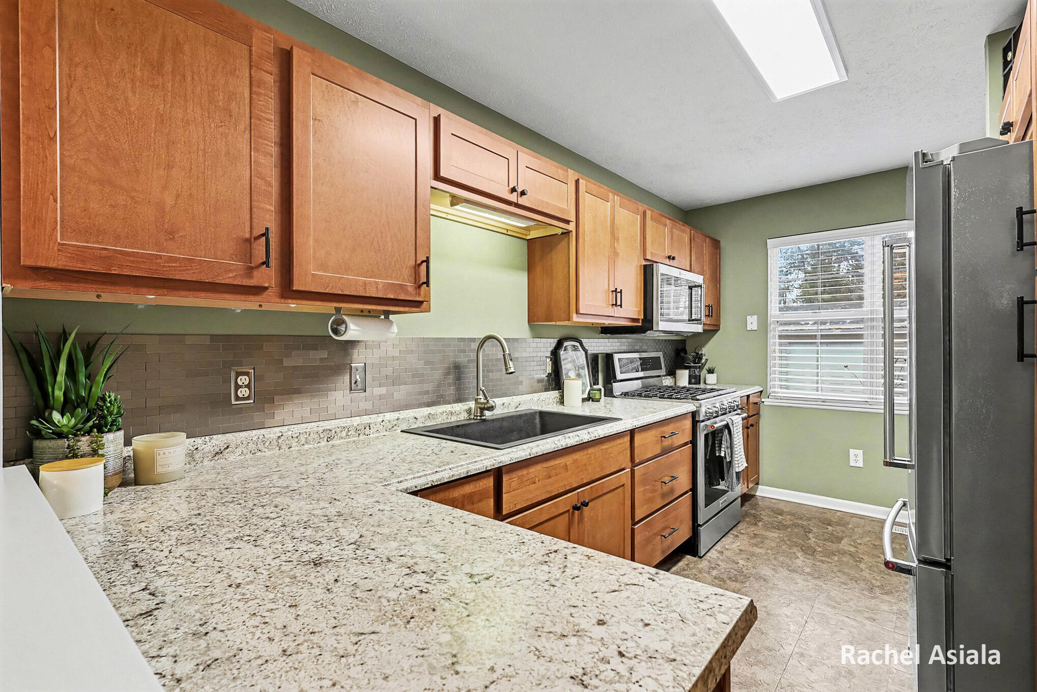 950 Ada Place Drive SE