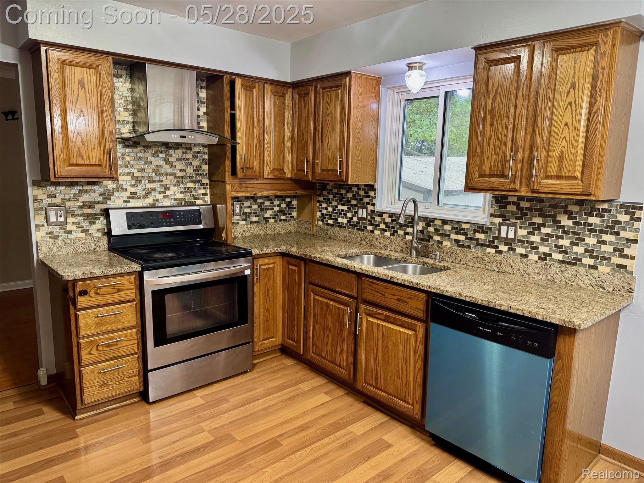 1418 Shaker Drive
