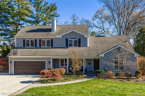 897 Westchester Way Birmingham City MI 48009