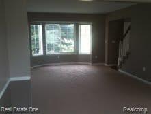957 Meadowbrook Way