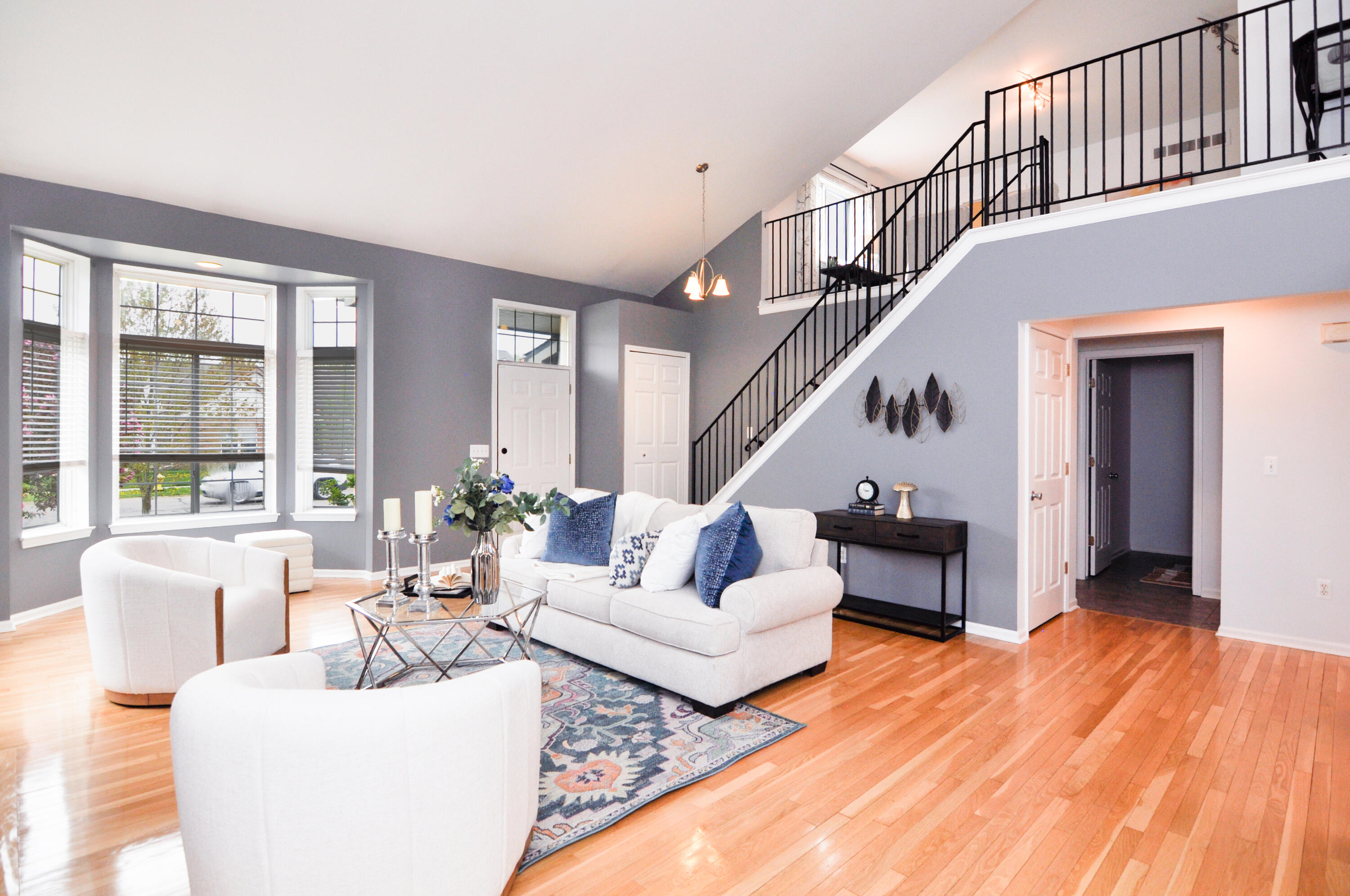 8055 THORNHILL DR. Drive