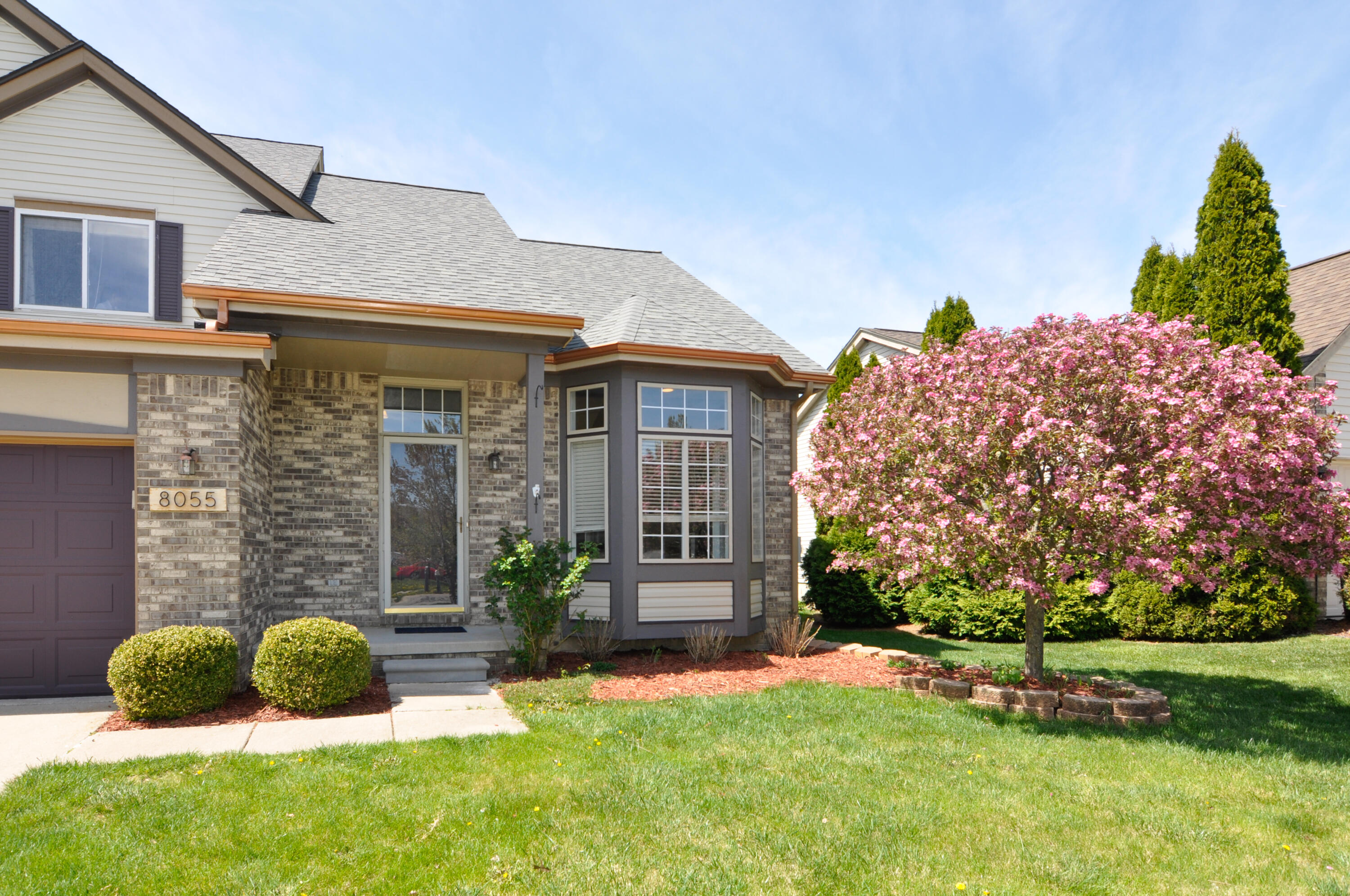 8055 THORNHILL DR. Drive