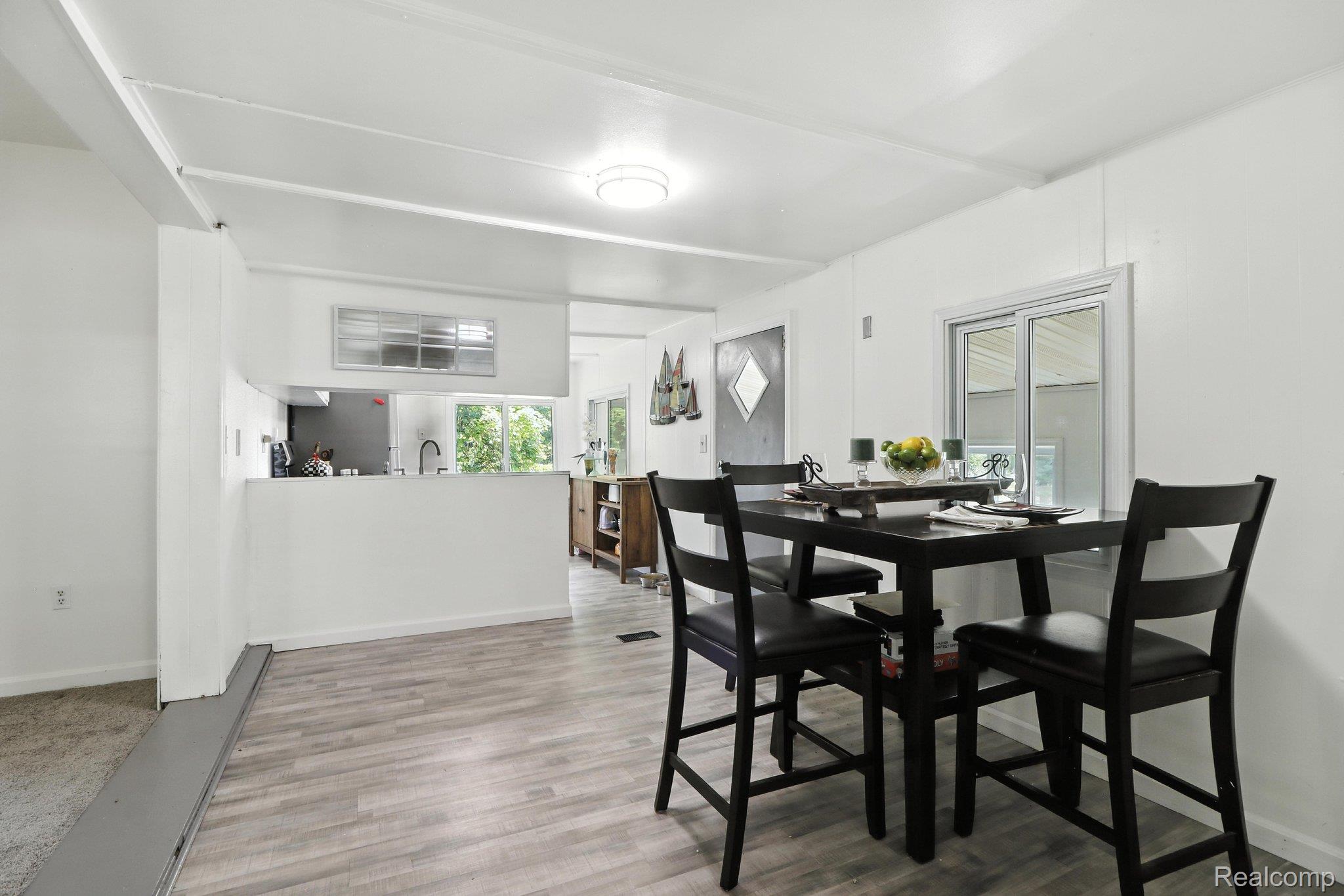 1264 Lakeshore Drive