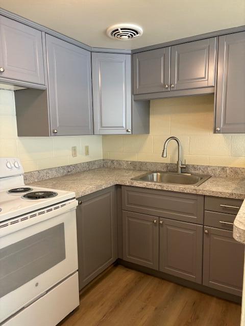 442 S 1st Street 5