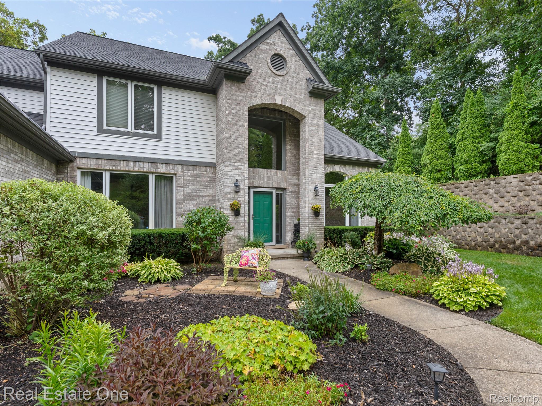 5471 Parkside Drive