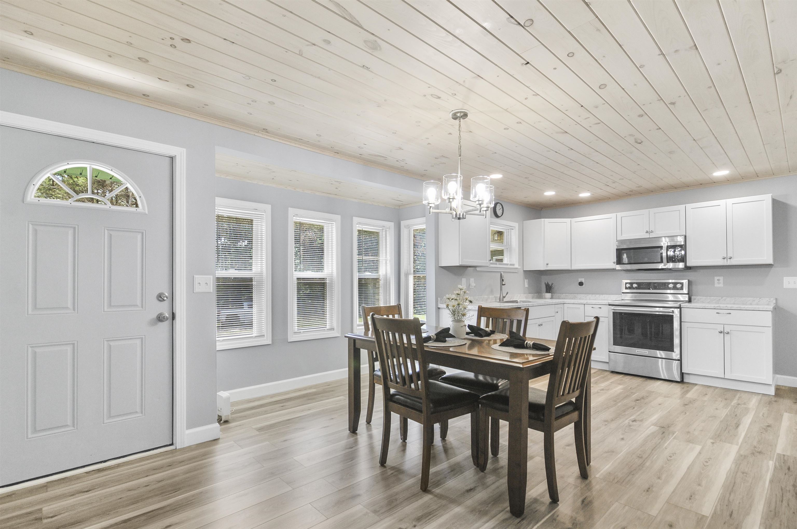6838 Williams Trail