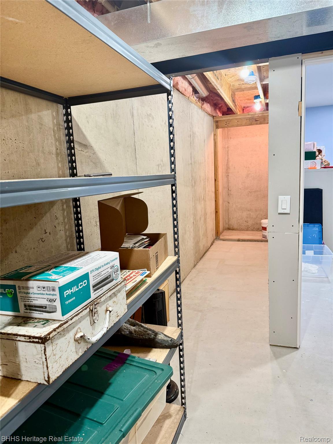 Fowlerville Village, Michigan 48836, United States, 3 Bedrooms Bedrooms, ,3 BathroomsBathrooms,Residential,Pending,189237