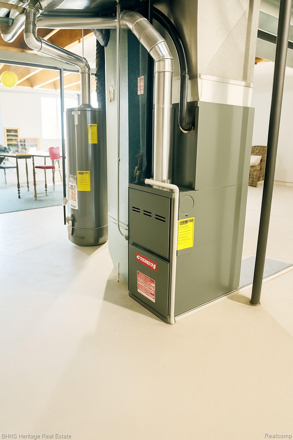 Fowlerville Village, Michigan 48836, United States, 3 Bedrooms Bedrooms, ,3 BathroomsBathrooms,Residential,Pending,189237