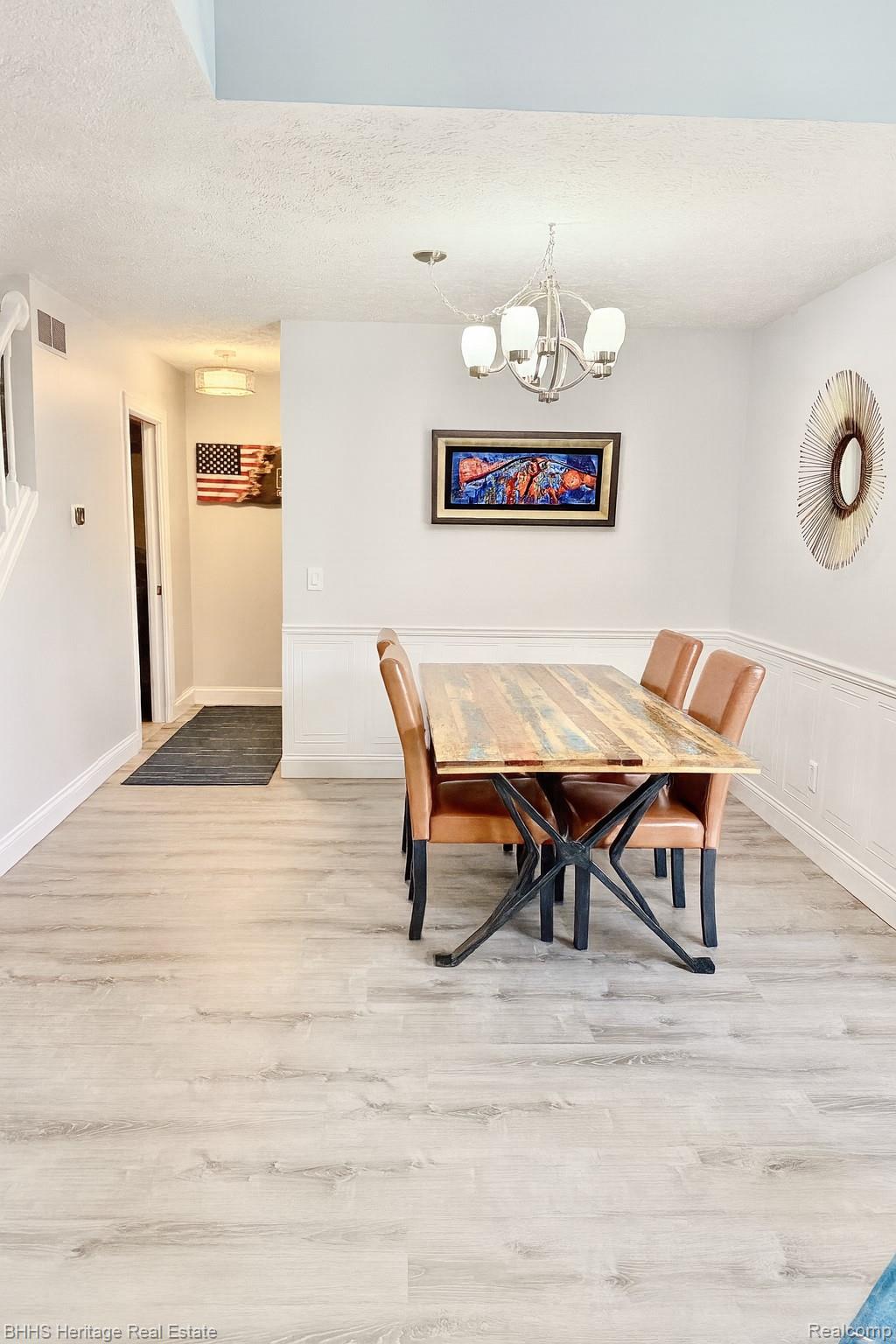 Fowlerville Village, Michigan 48836, United States, 3 Bedrooms Bedrooms, ,3 BathroomsBathrooms,Residential,Pending,189237