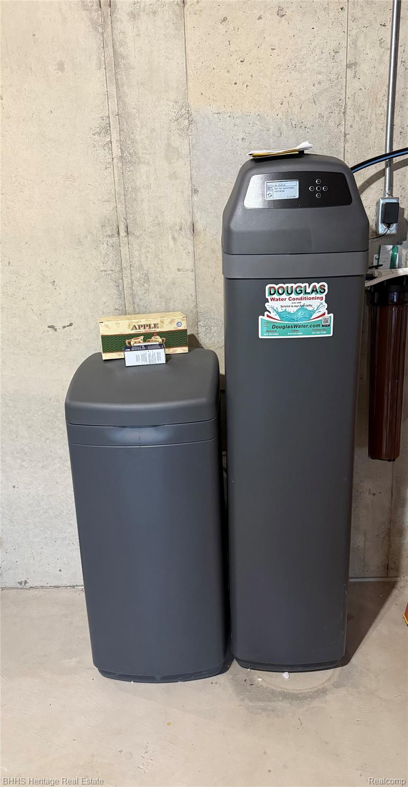 Fowlerville Village, Michigan 48836, United States, 3 Bedrooms Bedrooms, ,3 BathroomsBathrooms,Residential,Pending,189237