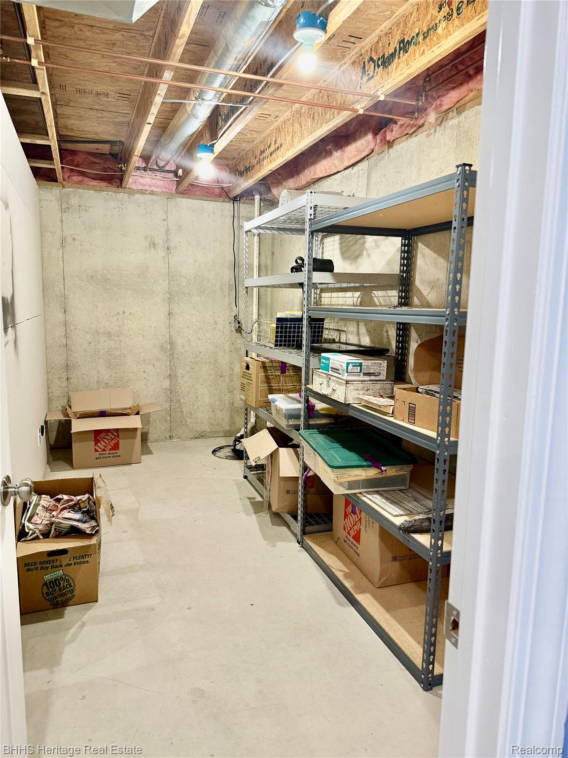 Fowlerville Village, Michigan 48836, United States, 3 Bedrooms Bedrooms, ,3 BathroomsBathrooms,Residential,Pending,189237