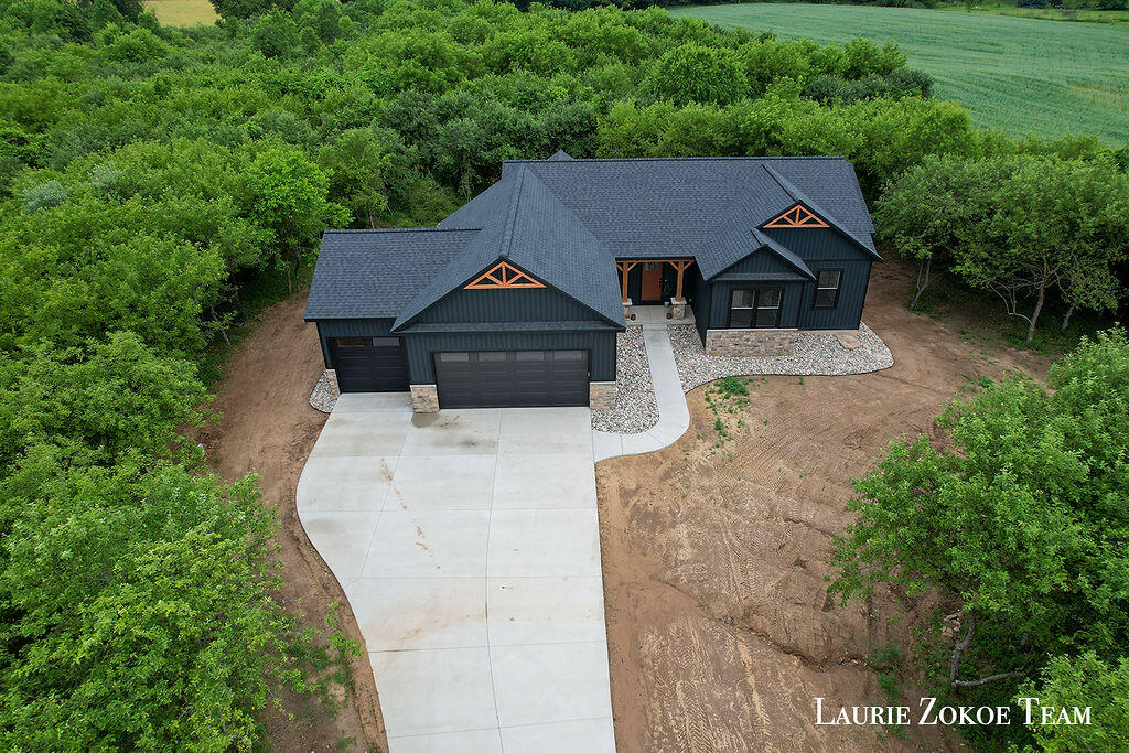 3493 Braeburn Orchard Drive NE