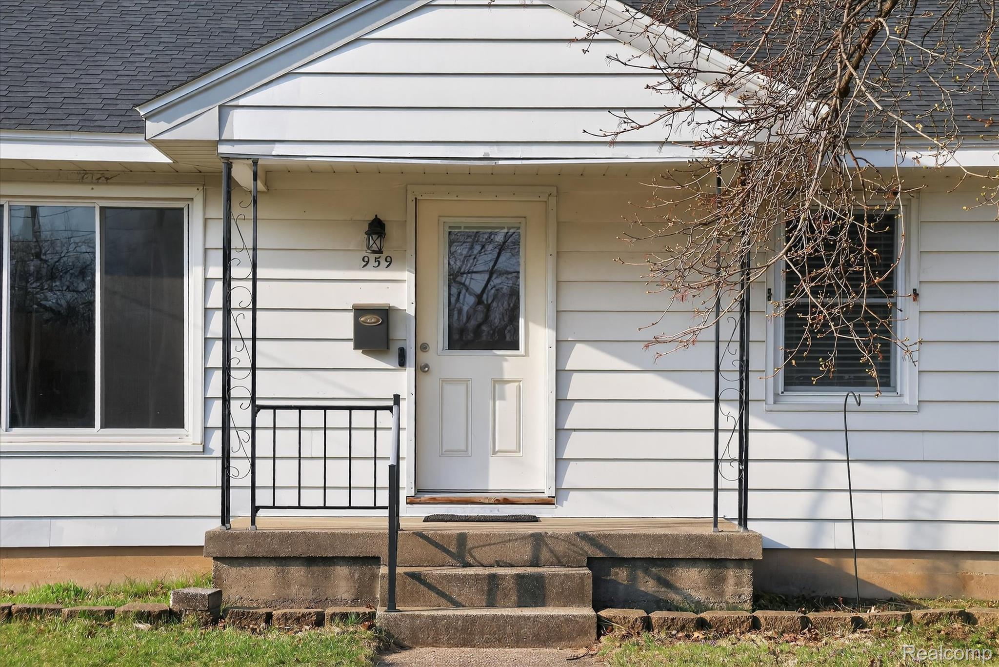 959 Blanchard Street SW