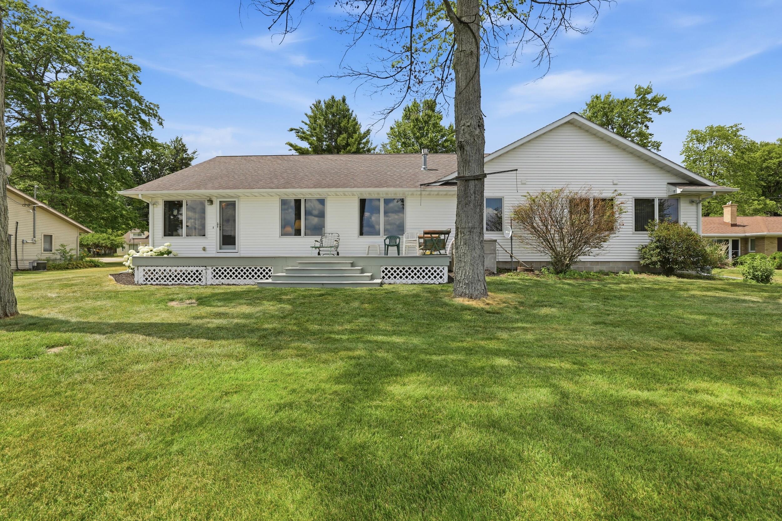 1080 S Woodland Drive