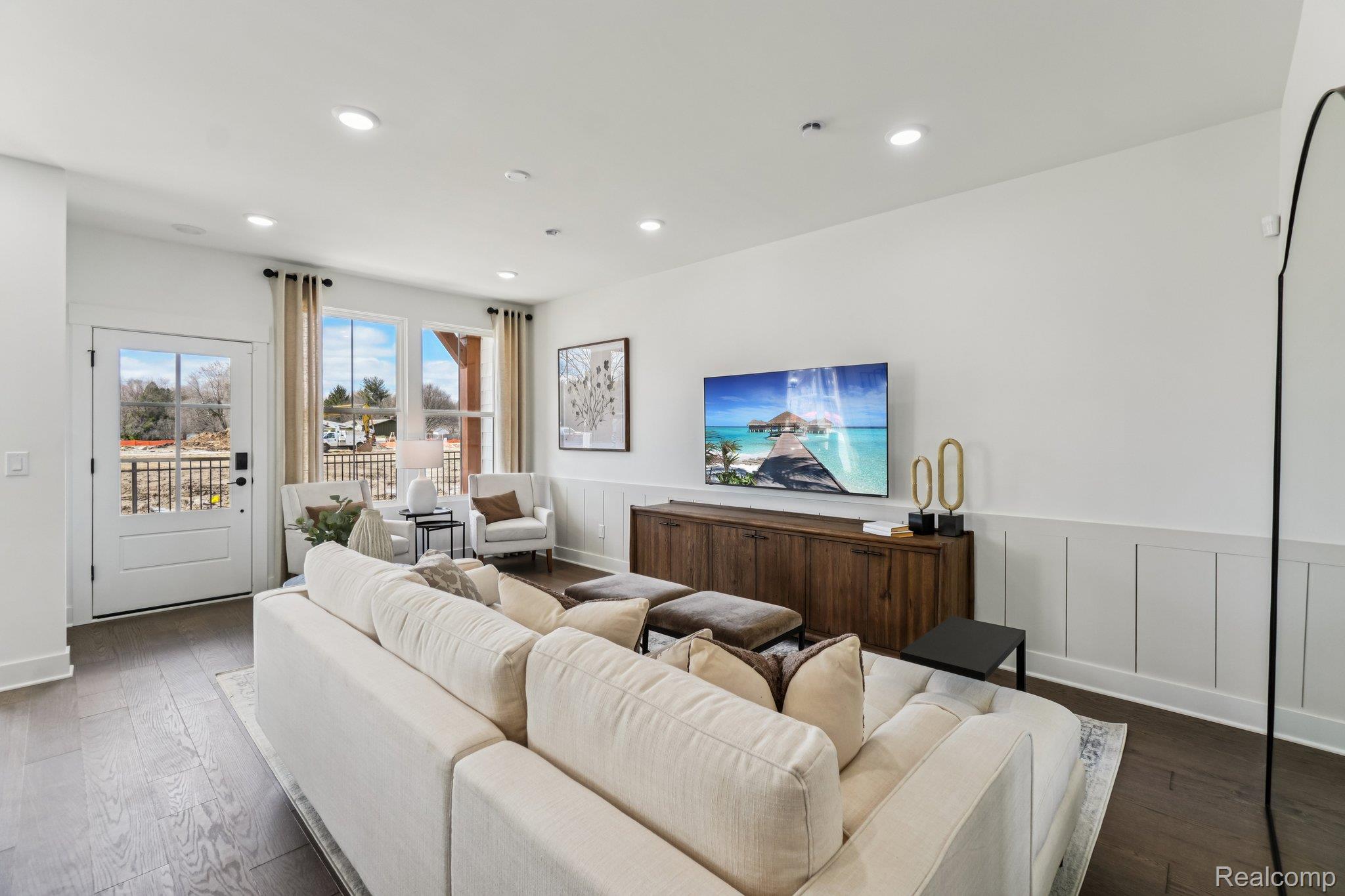 338 Lantana Drive