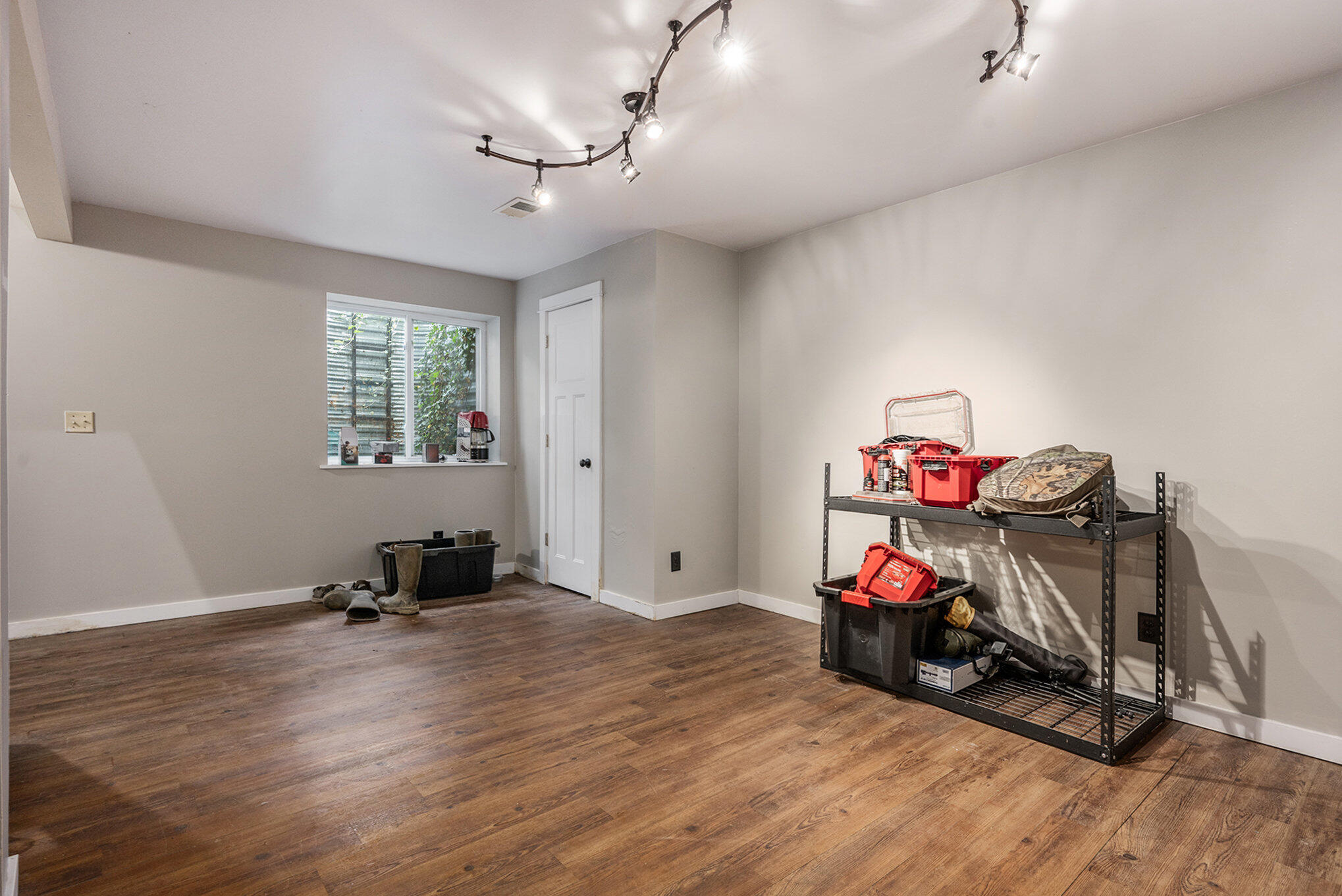 Kalamazoo, Michigan 49048, United States, 4 Bedrooms Bedrooms, ,Residential,Active,247409