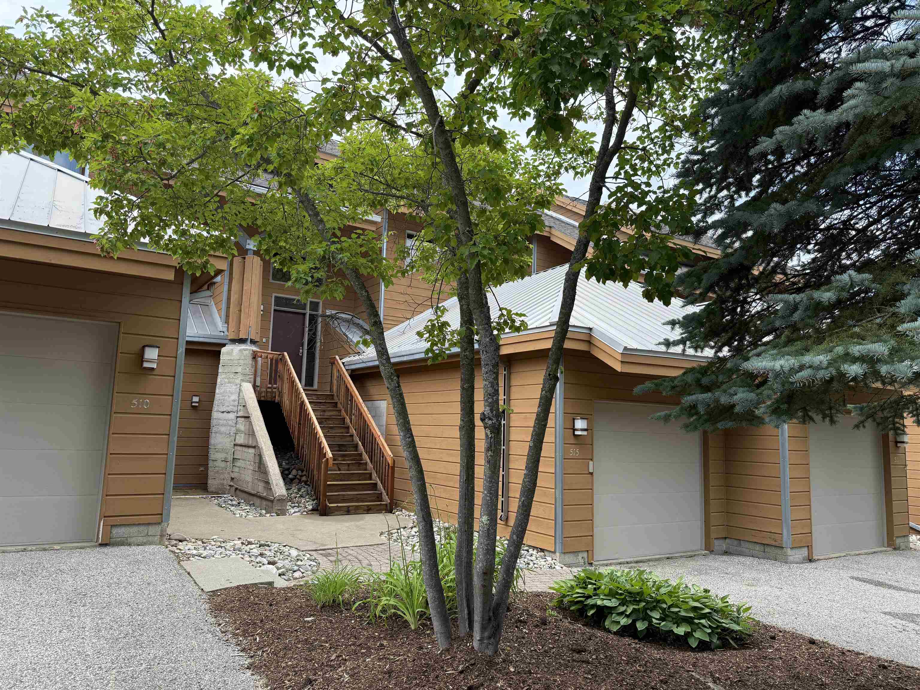 2280 Troon South