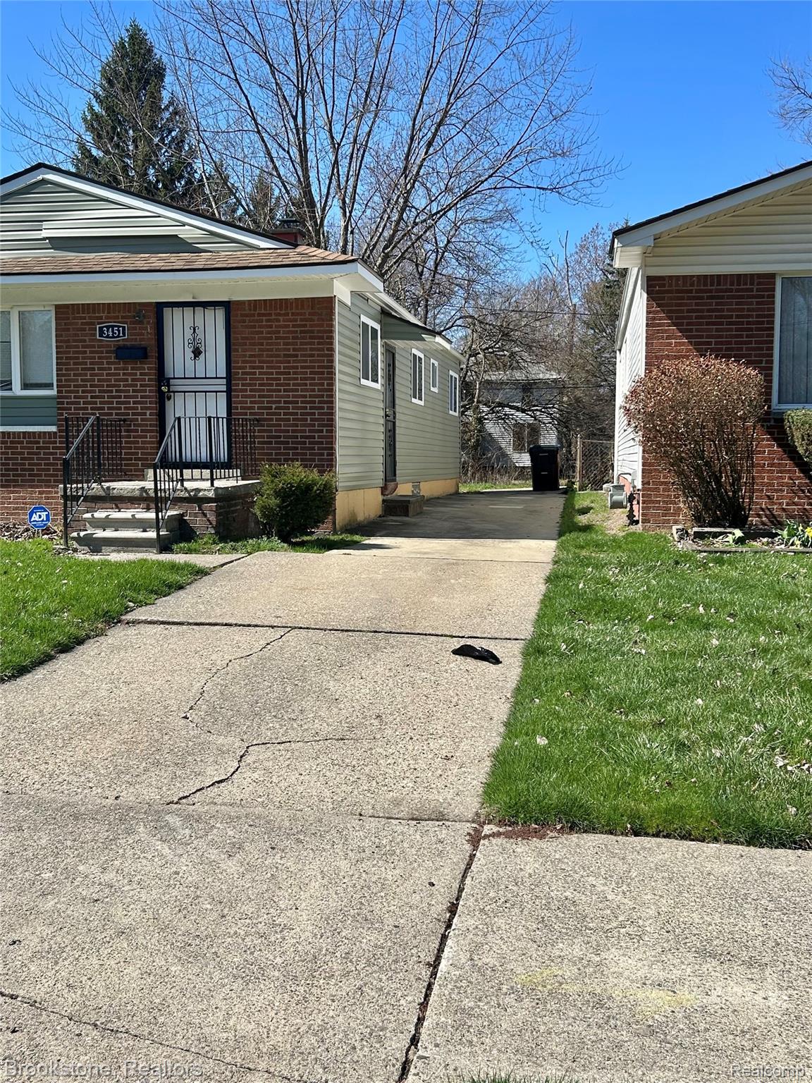 3451 Maxwell Street