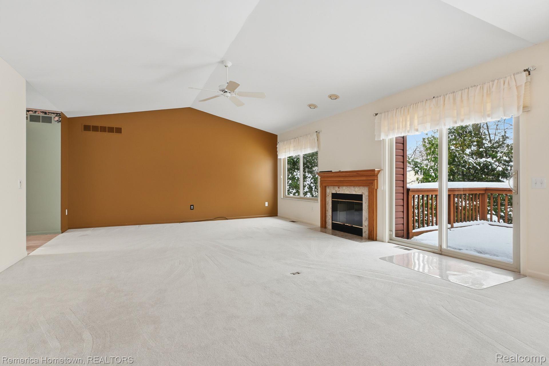 8930 Twin Lakes Drive