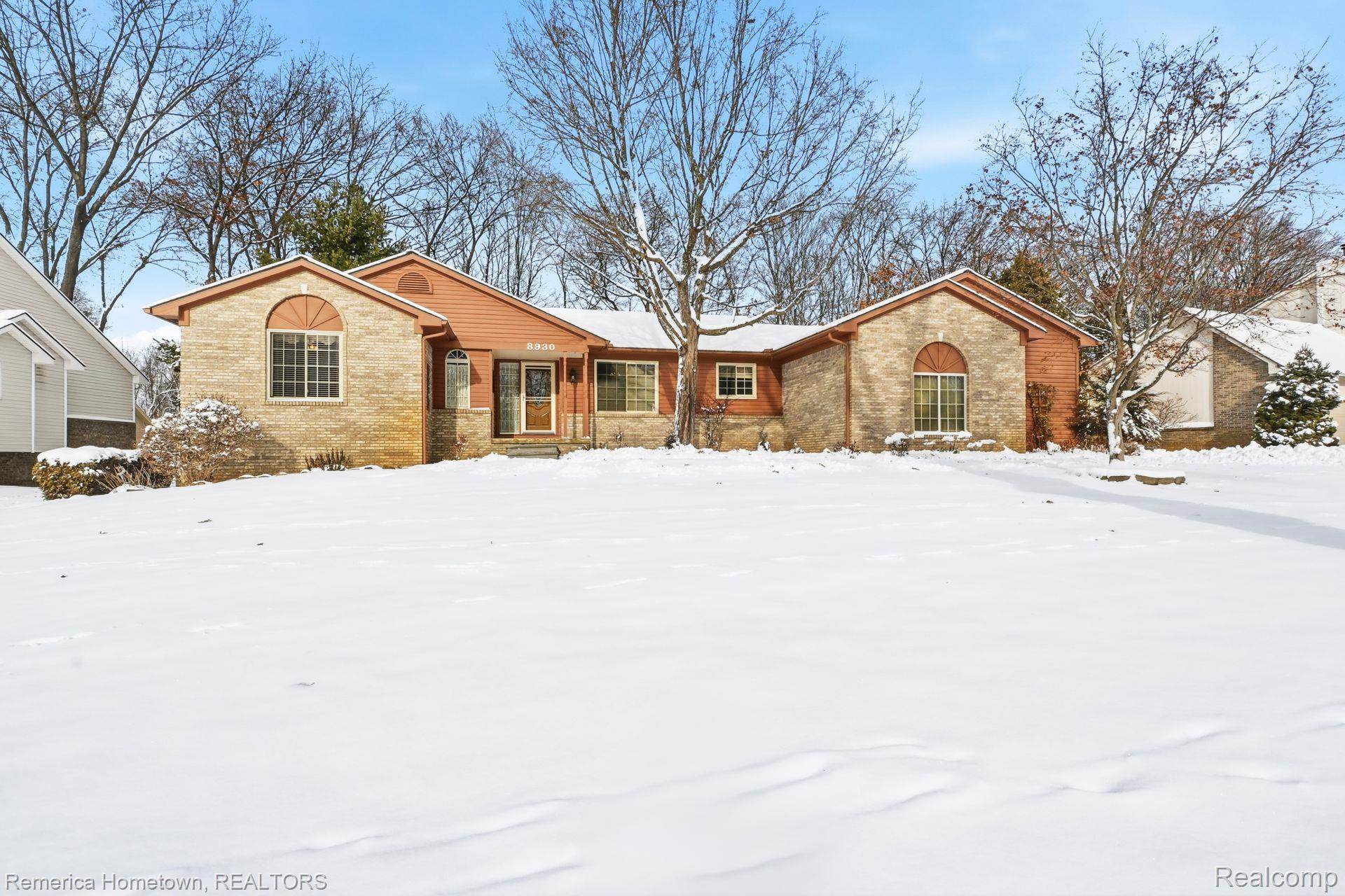 8930 Twin Lakes Drive