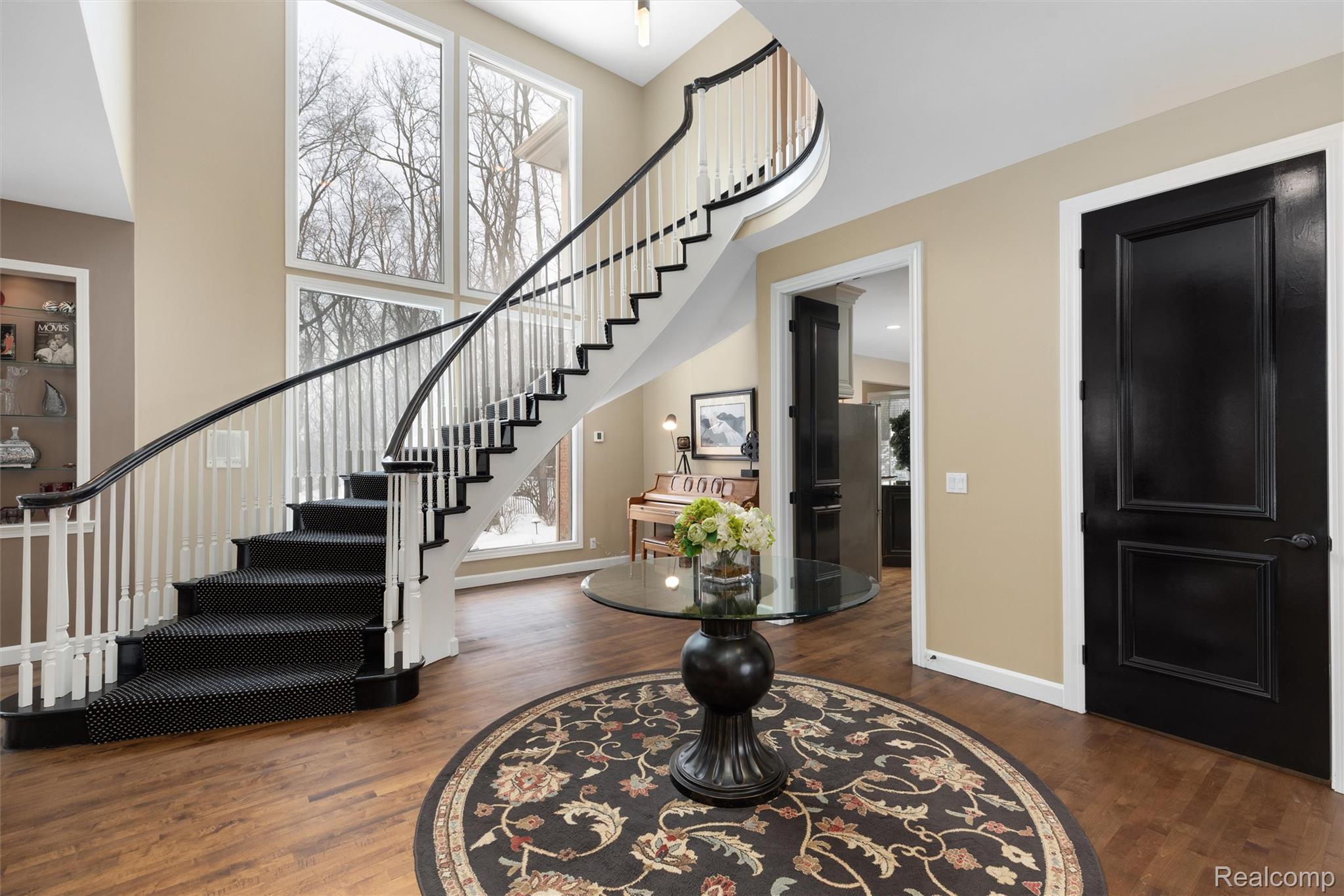 49474 Pine Ridge Court