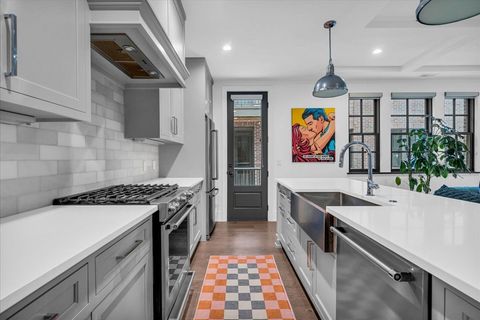 A home in RoyalOakCity_Oakland