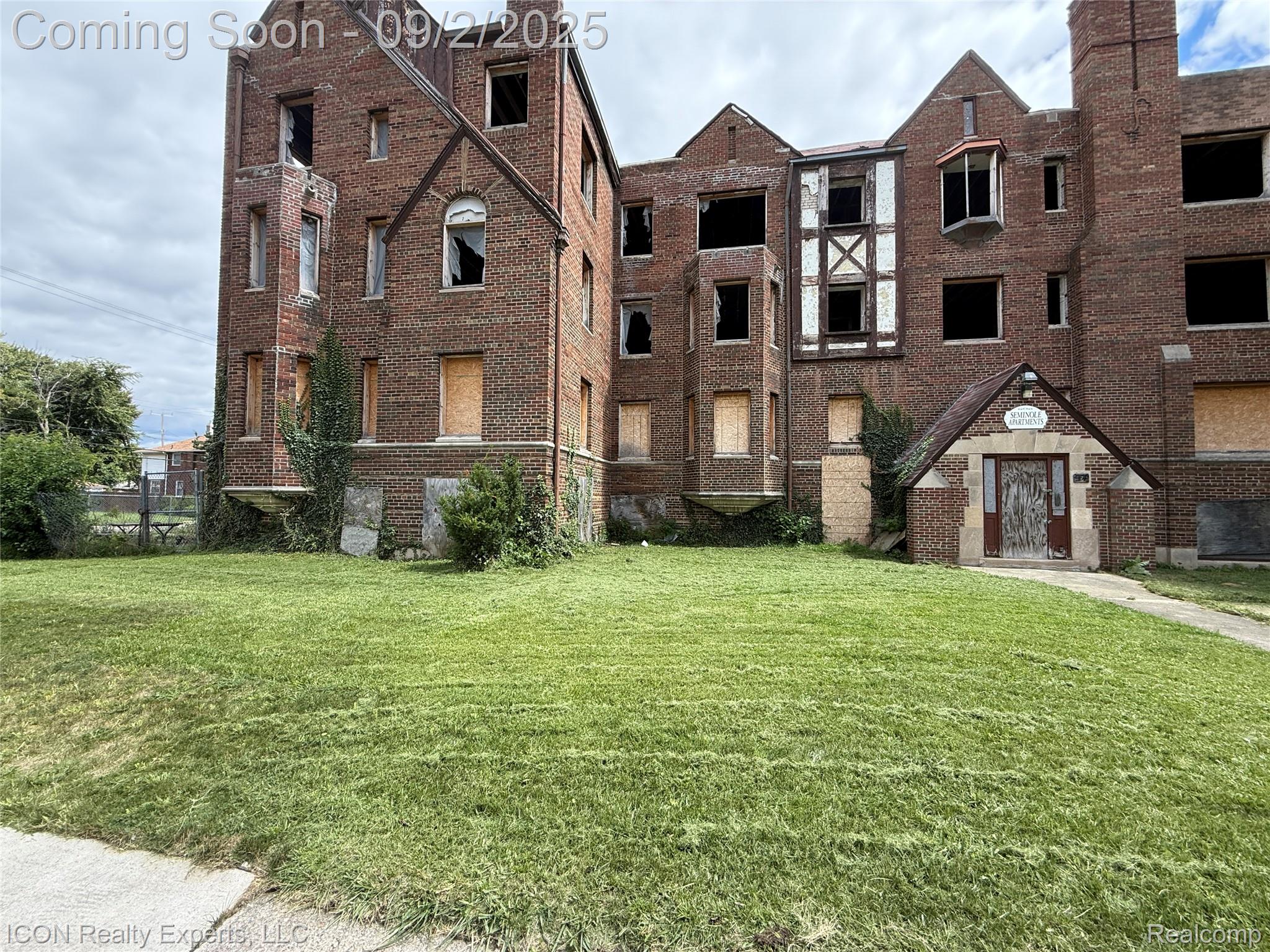 94 Dwight Avenue