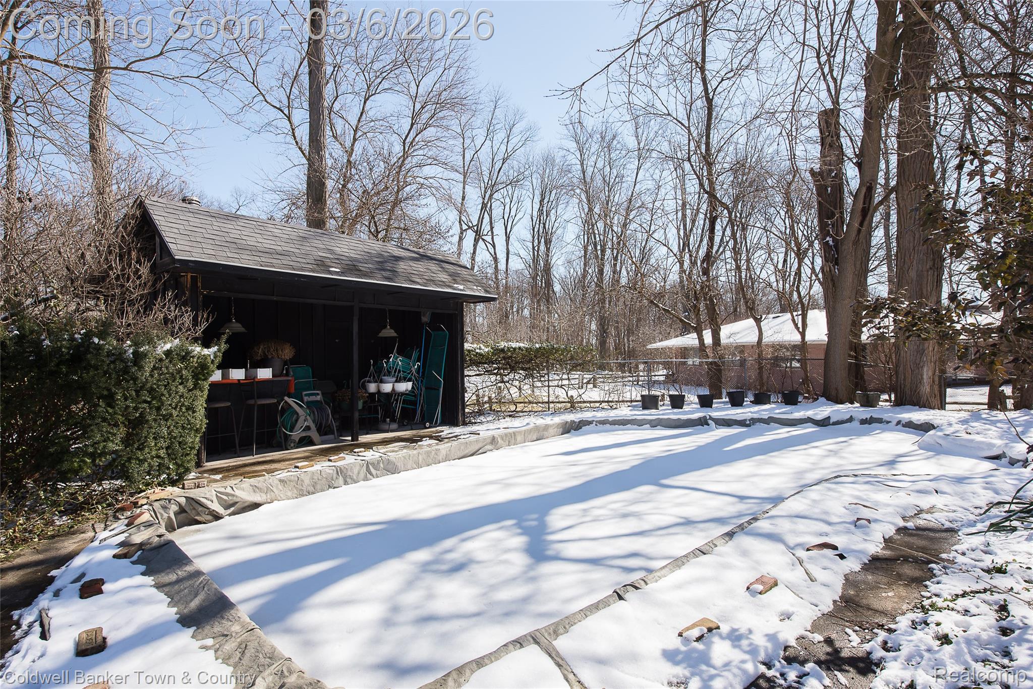 220 Hillcrest Avenue