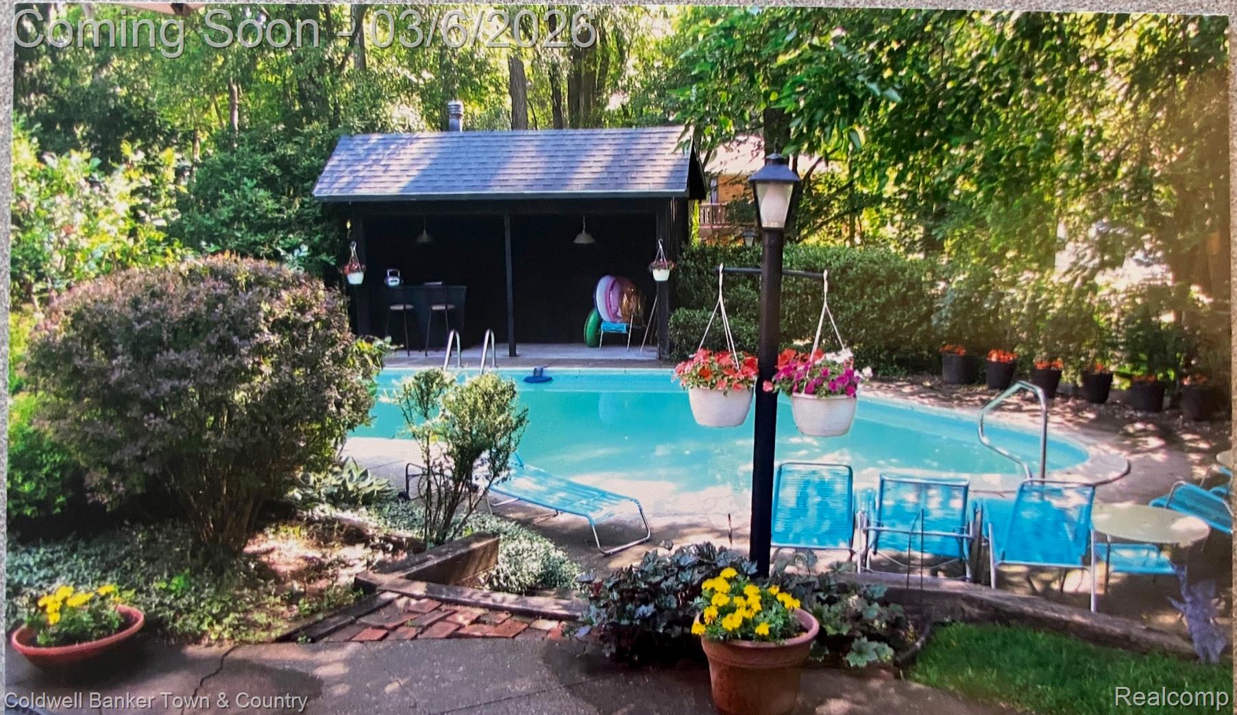 220 Hillcrest Avenue