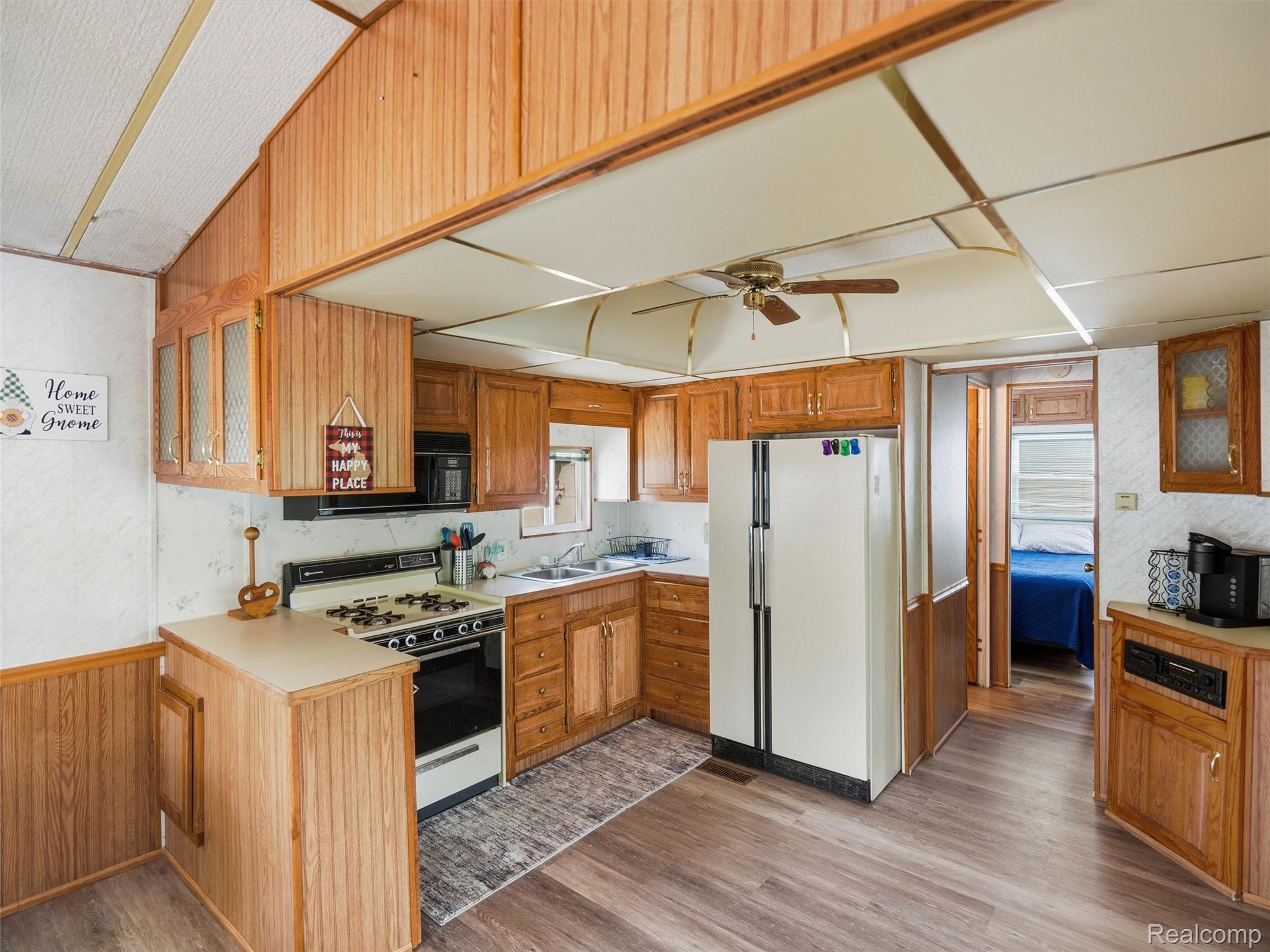 10001 Goodall Road 328