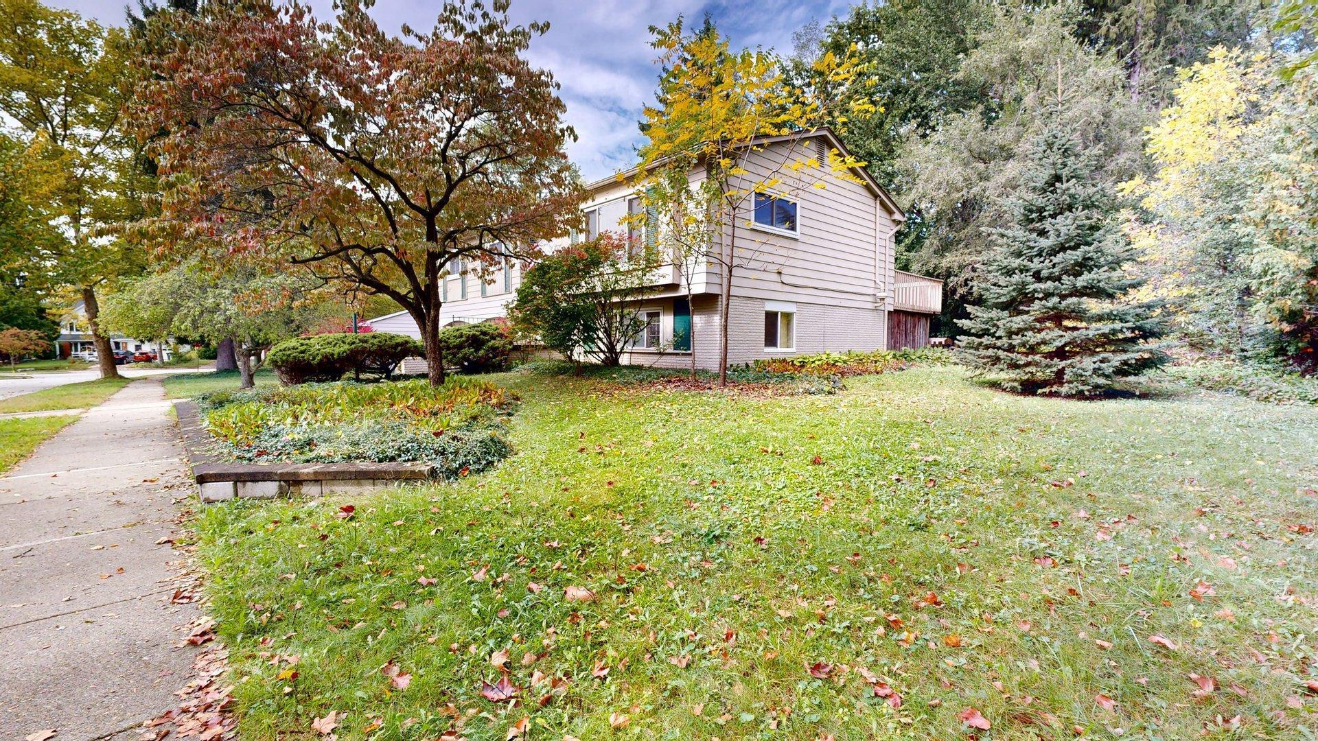 2065 Yorktown Drive