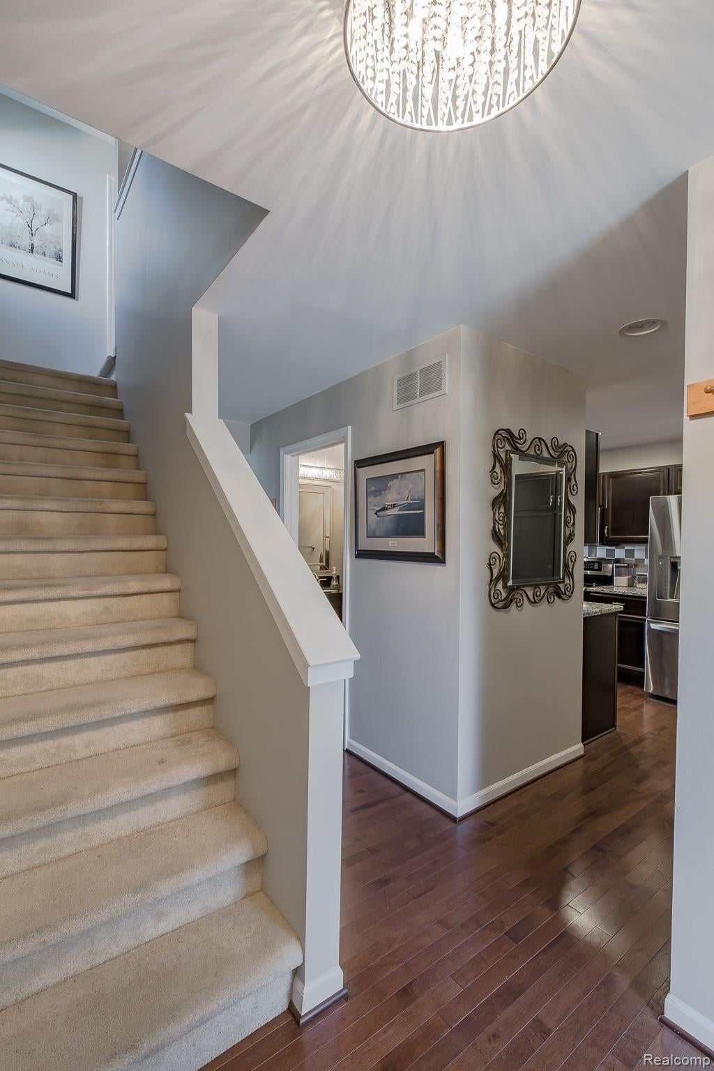 7070 Magnolia Lane