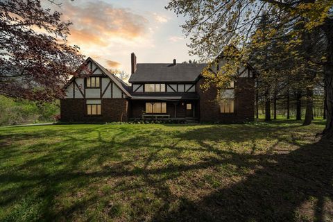 5500 SEYMOUR LAKE Road Brandon Charter Township Oakland MI 48371