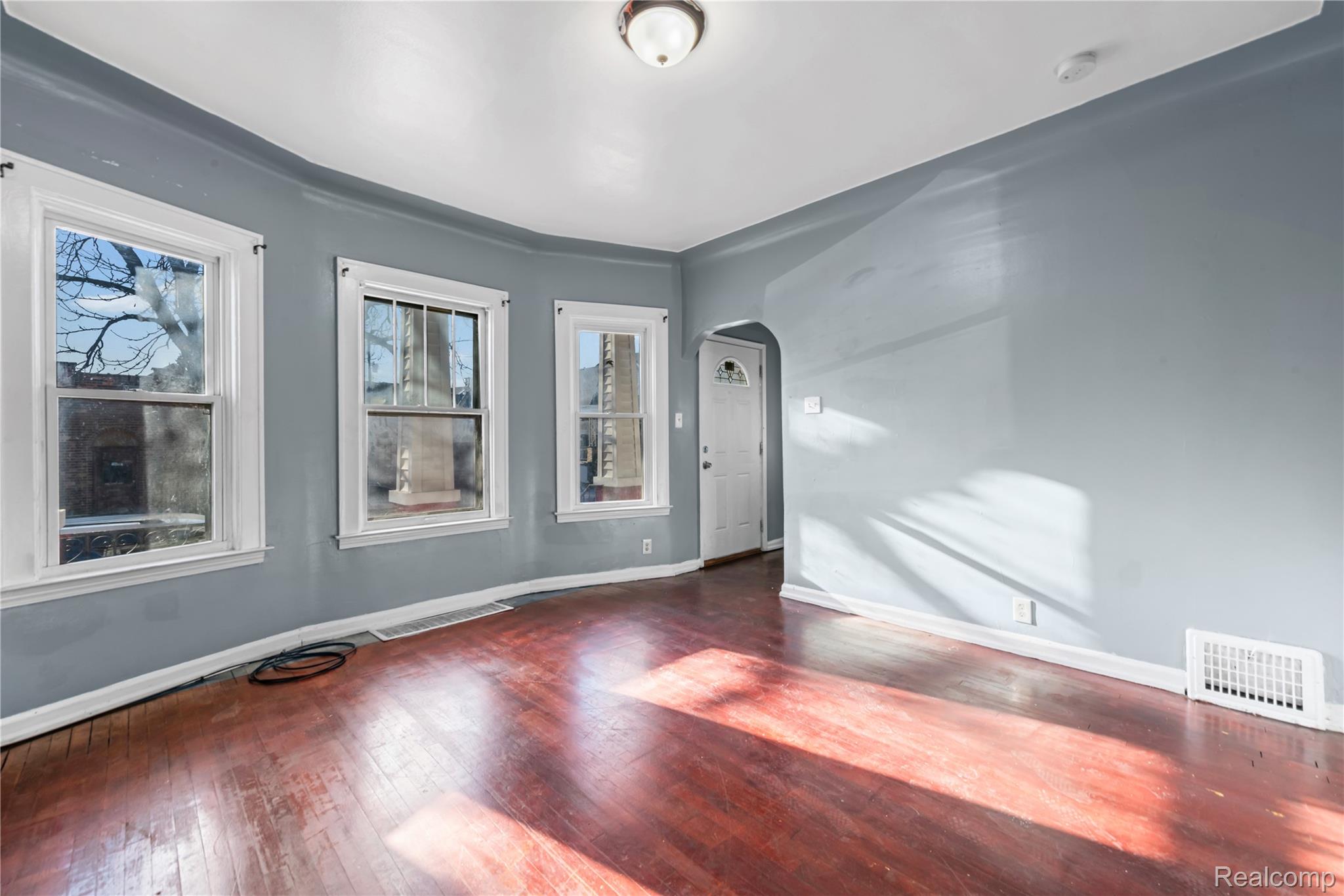 2657 Botsford Street