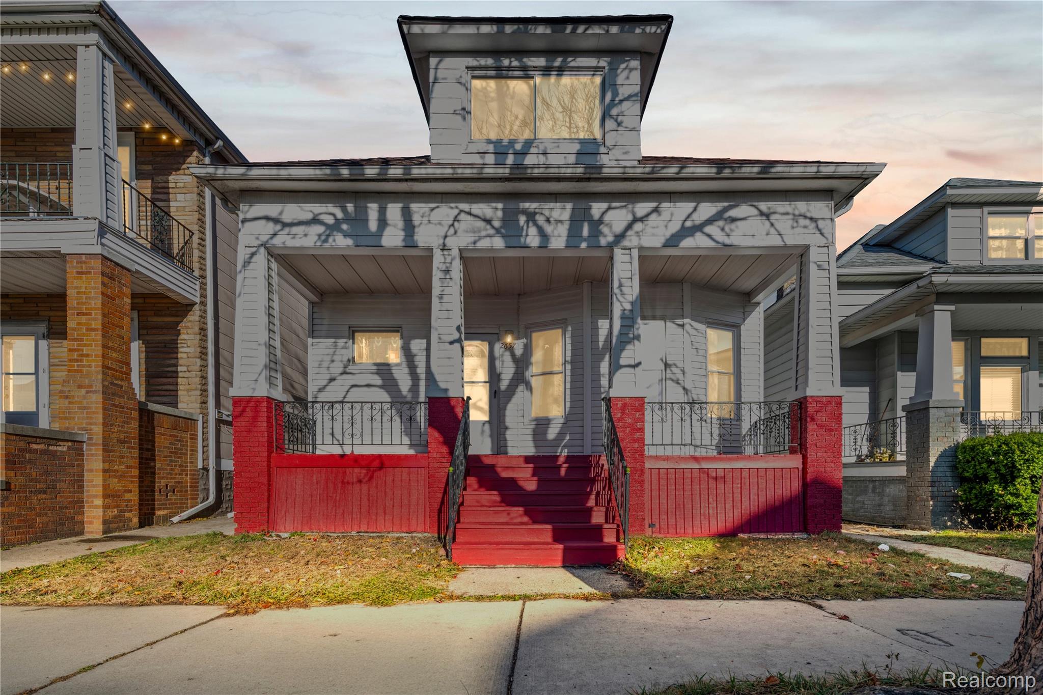 2657 Botsford Street