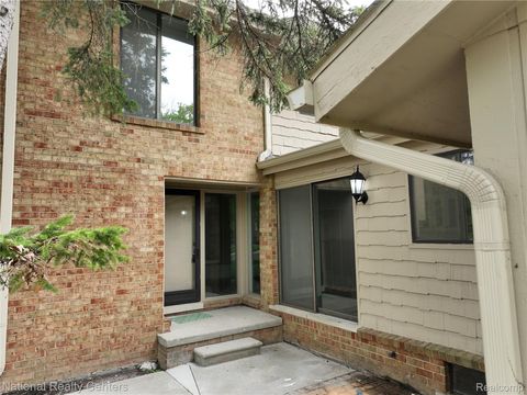 7103 Pebble Park Drive West Bloomfield Charter Township MI 48322