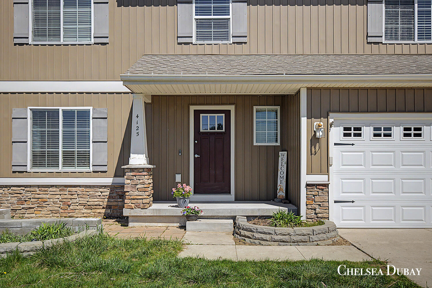 4125 Kroes Street NE