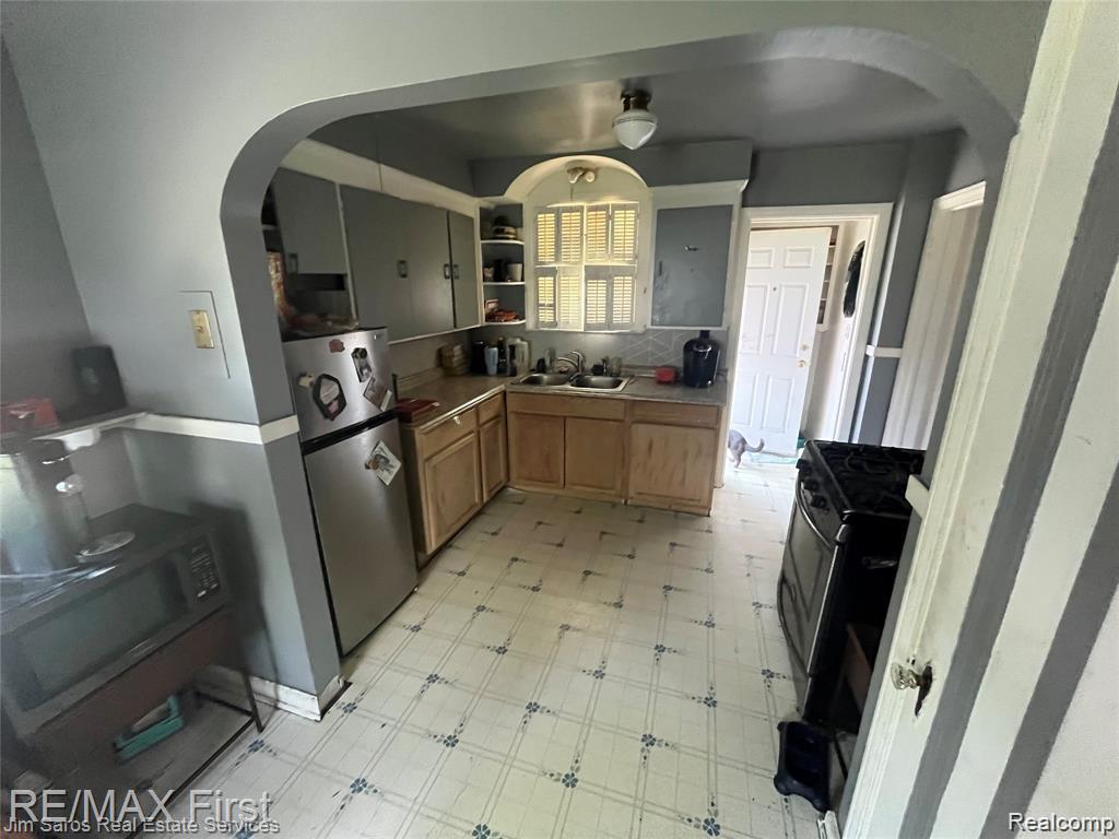 6334 Hereford Street