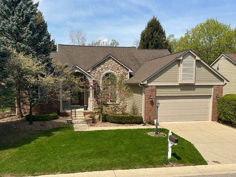 3124 FAIRGROVE Rochester Hills City Oakland MI 48309