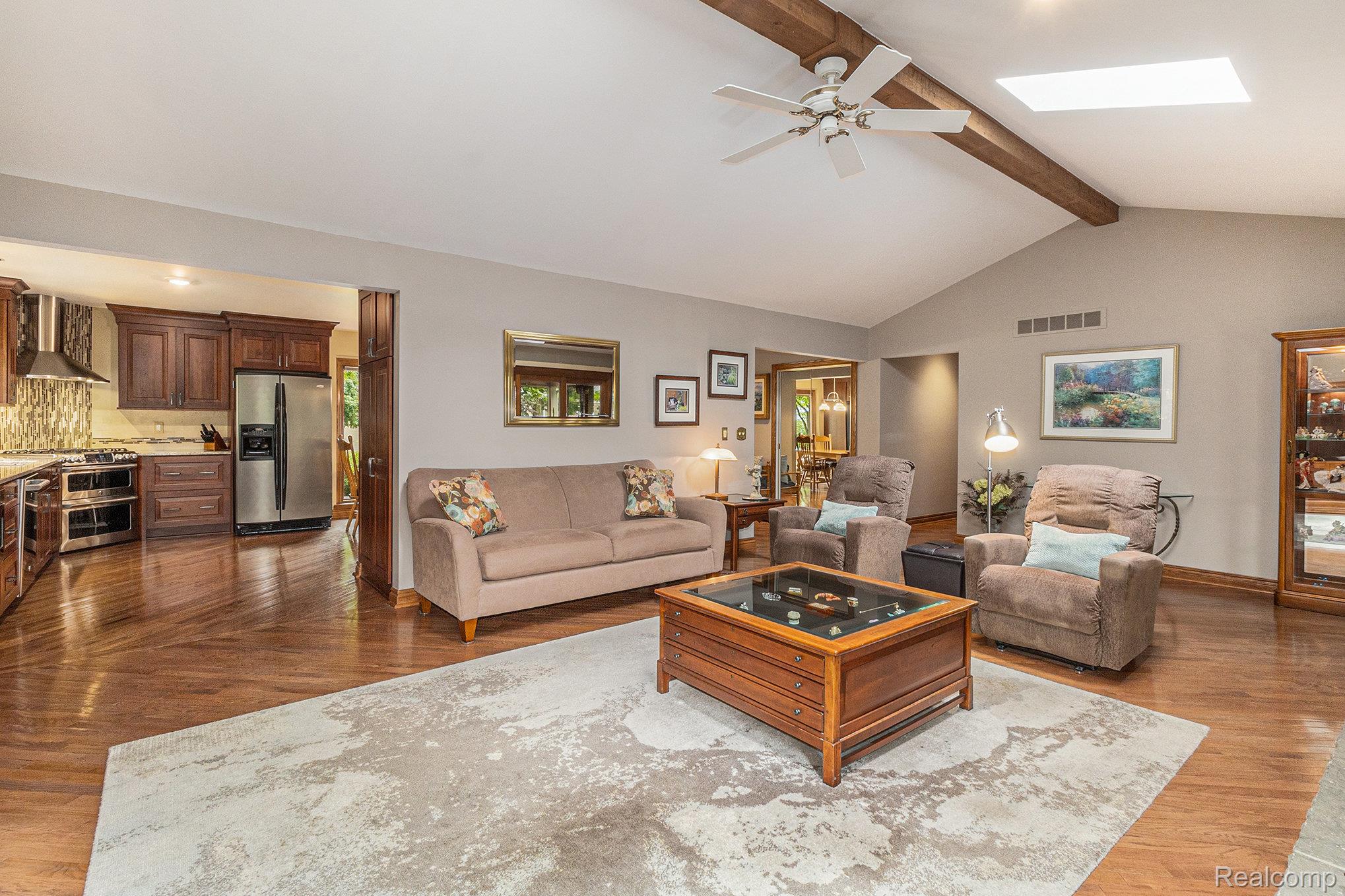 Troy City, Michigan 48085, United States, 3 Bedrooms Bedrooms, ,2 BathroomsBathrooms,Residential,Active,165794