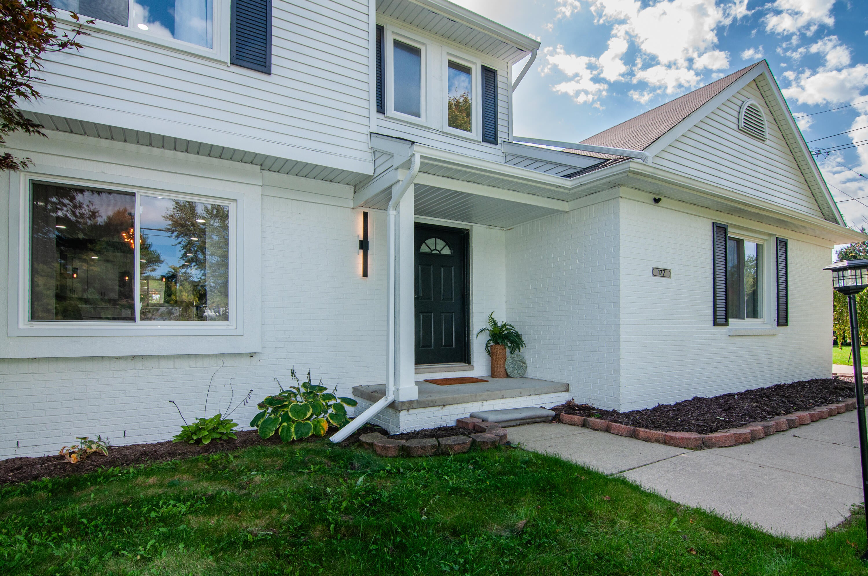 177 W Willis Road