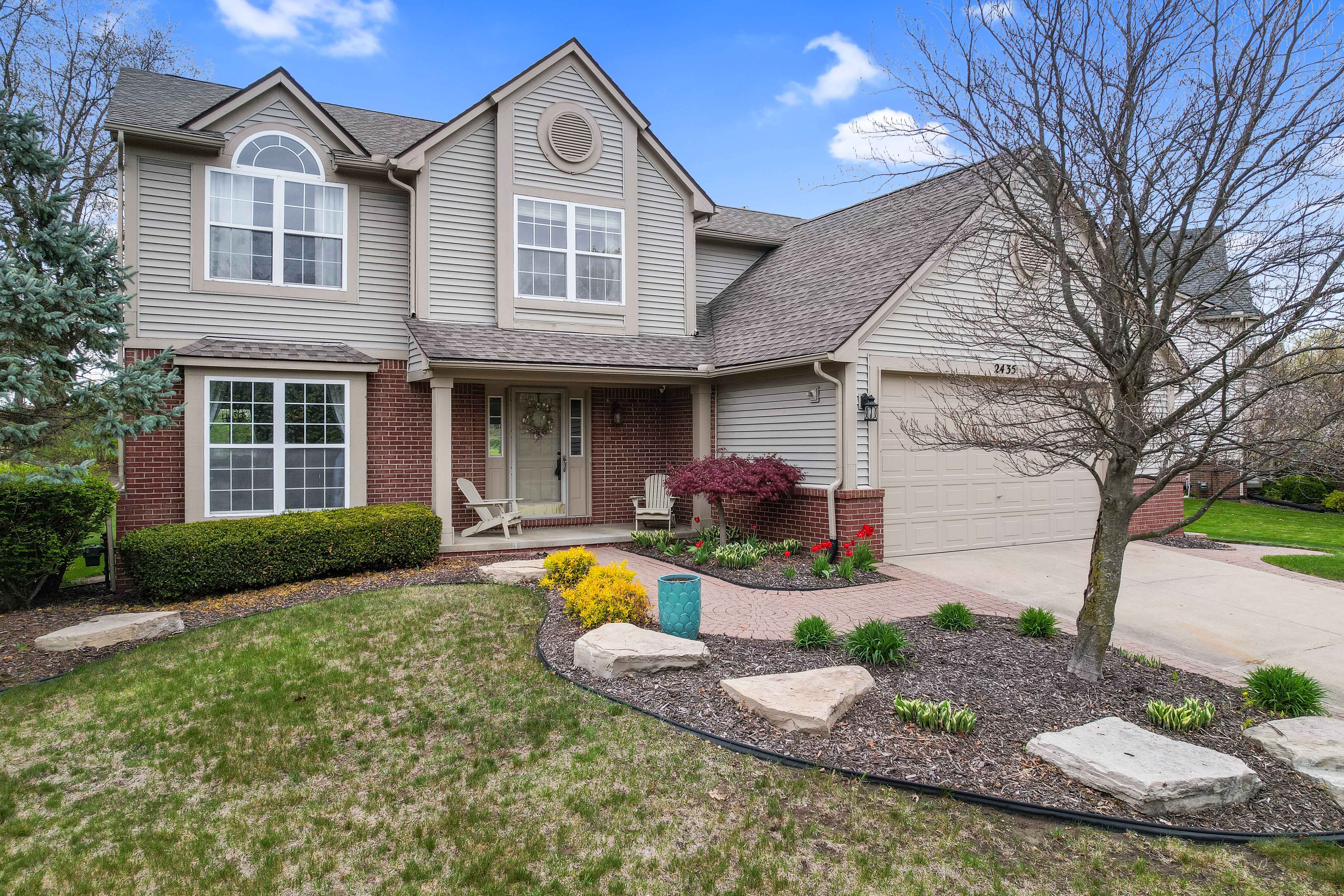 2435 IVY HILL Drive